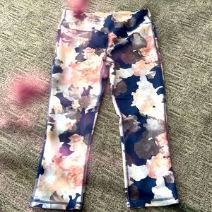 Marika sport flower leggings!